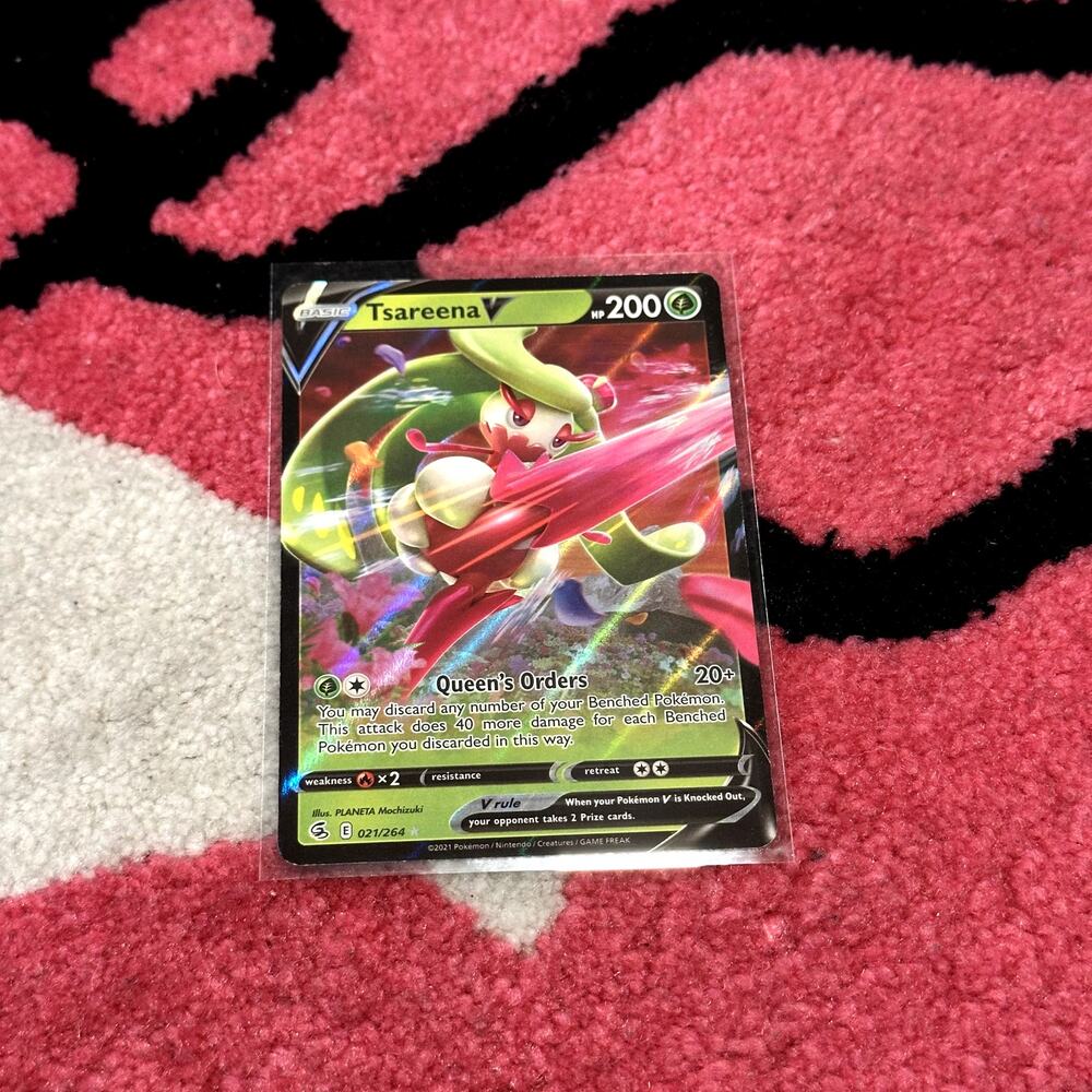 Tsareena V #21 – Pokémon Fusion Strike – As Pictured